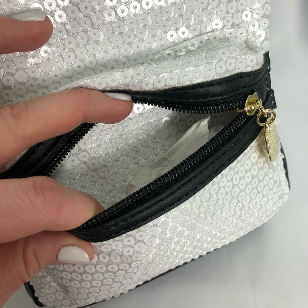 New BETSEY JOHNSON mini sequin backpack - Picture 6 of 8